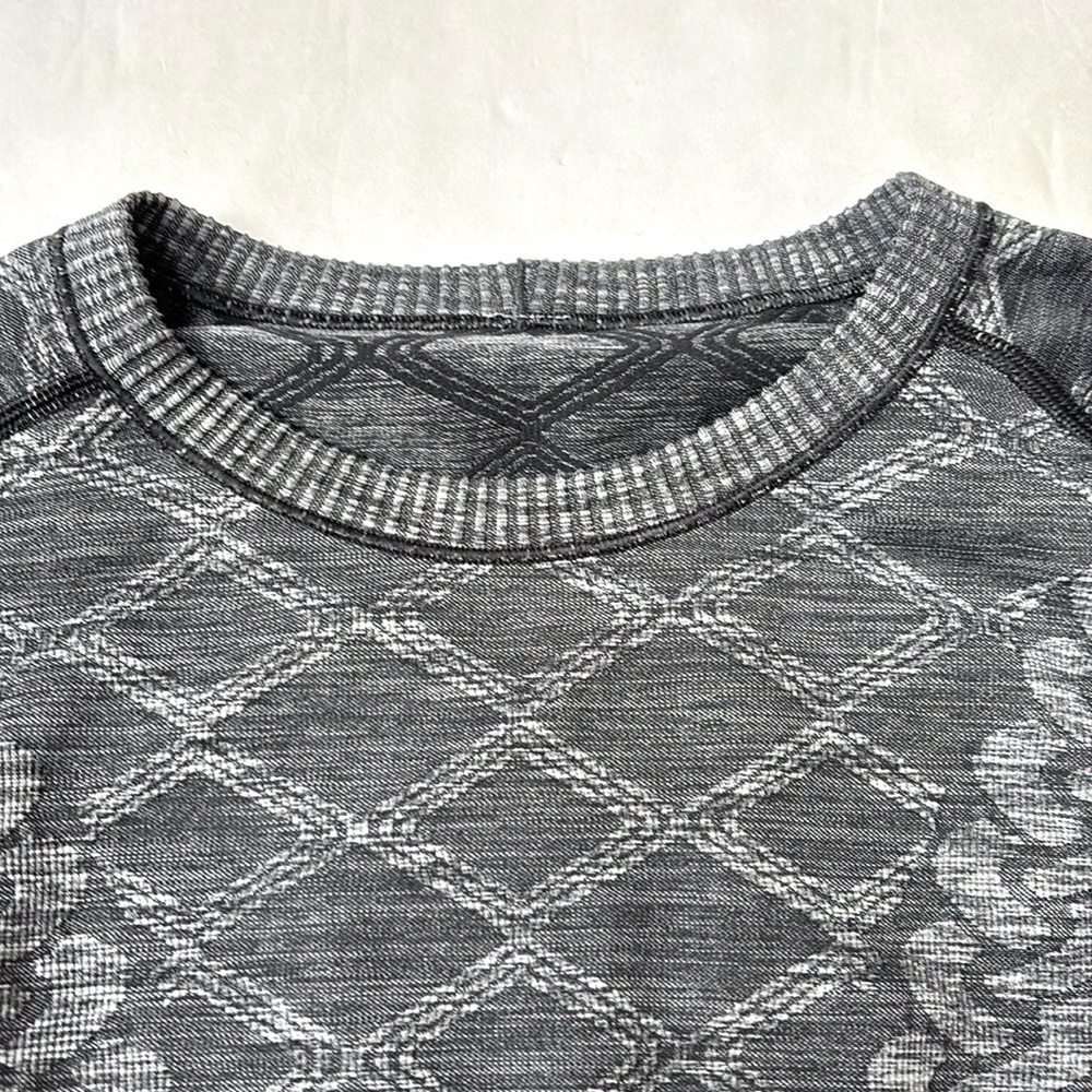 Lululemon Rest Less Pullover - Picture 14 of 15